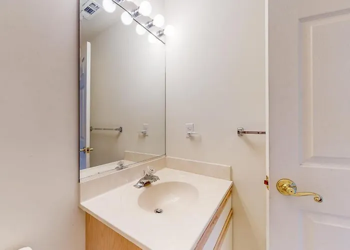 Harbour Towne 203a Holiday home